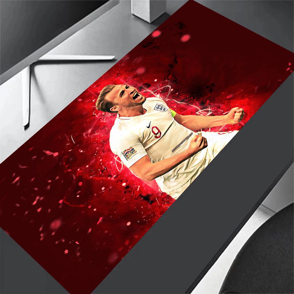 Football Player Action Gaming Mouse Pad Keyboard Pad HD Print Desk Pad Non-Slip Rubber Bottom Suitable for Office Gaming PC Laptop