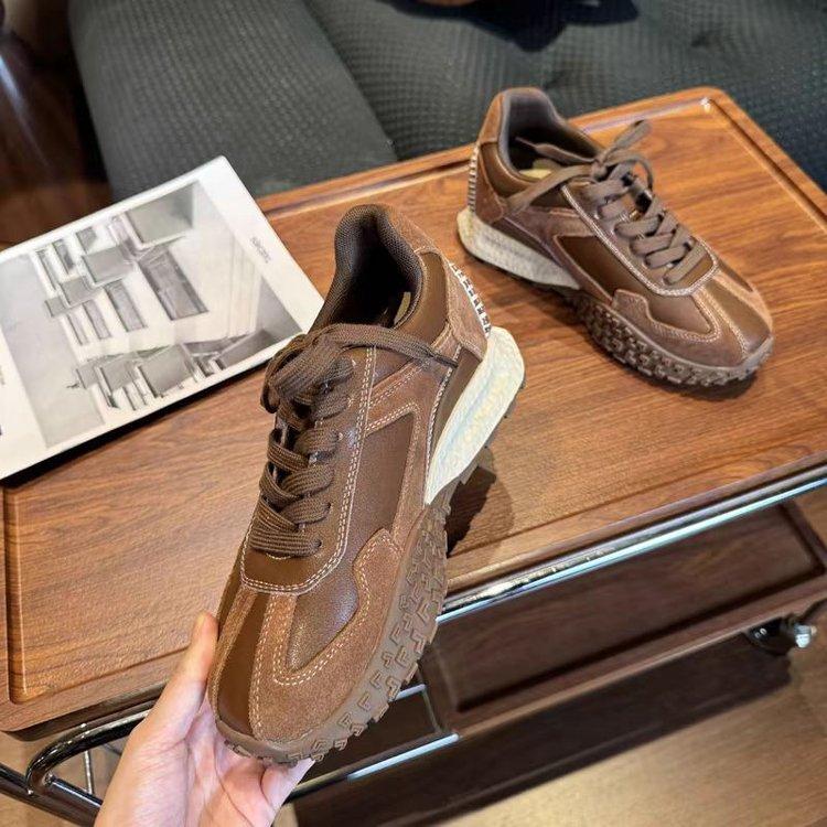 Универсальные немецкие кроссовки на толстой подошве в стиле ретро для женщин, весна 2025, новые нишевые кроссовки из мягкой кожи на плоской подошве Forrest Gump, спортивная обувь для папы