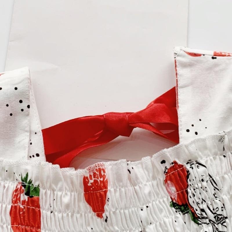 Клубничное сладкое платье с пышными рукавами и бантом для девочек