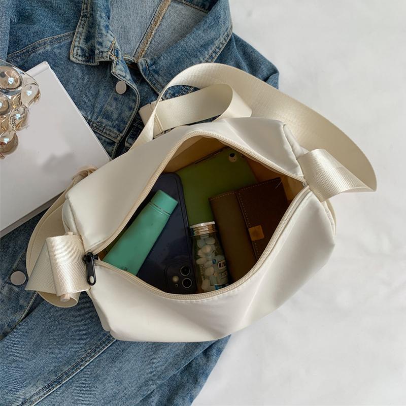 Нейлоновая сумка-мессенджер Новая водонепроницаемая вместительная сумка через плечо Простой стиль Женская однотонная сумка на плечо Тоут CLE