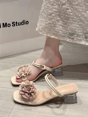 Модные блестящие шлепанцы, повседневные летние женские туфли на каблуке, мюли с цветком, тапочки на квадратном каблуке, желе, роскошные, высокие, 2025, блочный, цветочный