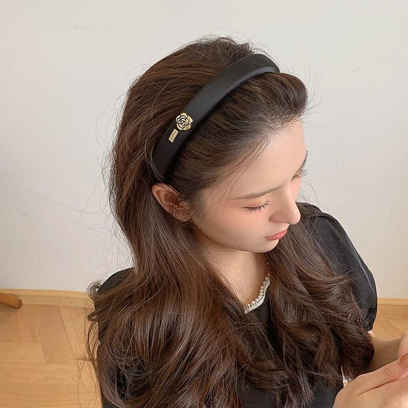 French retro sponge headband camellia decoration simple and elegant temperament hair band  hair accessories