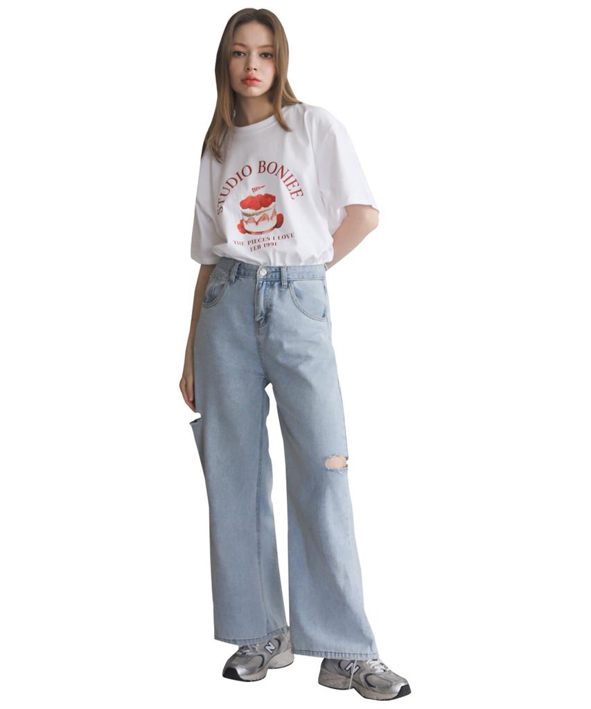 BONIEE Strawberry Cake Graphic Loose T-Shirt White