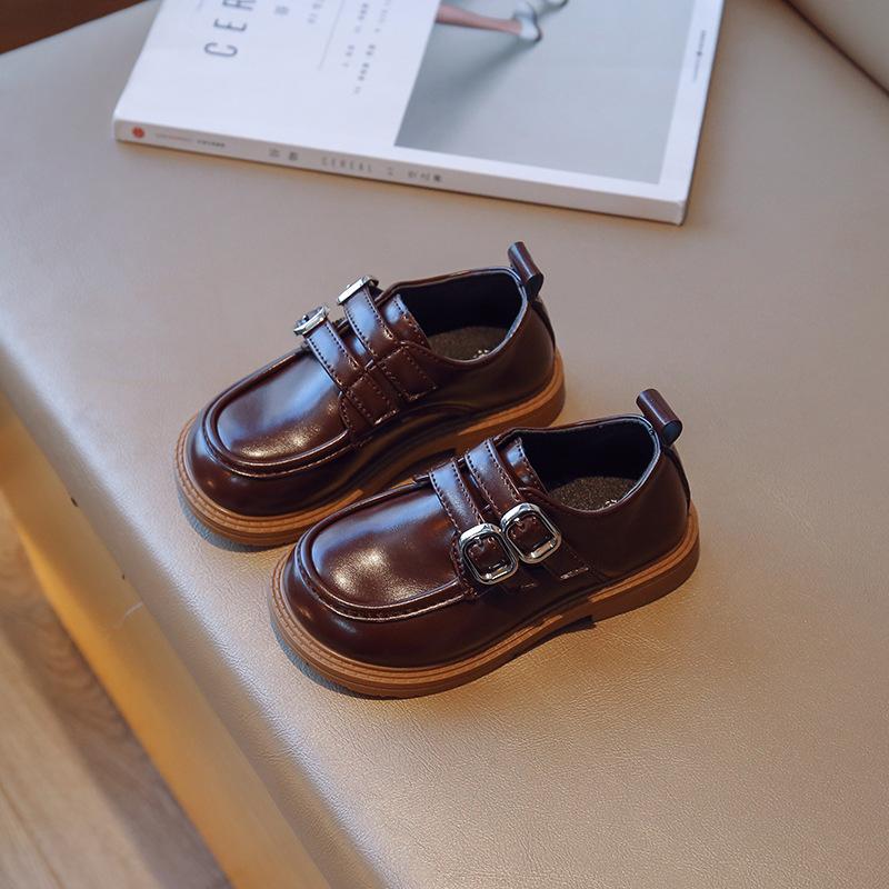 Модная женская обувь 2025 осень Новые лоферы в британском стиле Повседневная женская обувь Простая и универсальная обувь на плоской подошве Ретро Нескользящая обувь для девочек