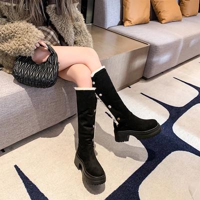 Зимние туфли на платформе с плюшевой подкладкой для женщин 2024 Горячая распродажа Женская обувь Ботфорты женские Модные ботинки с заклепками Современные ботинки Женские