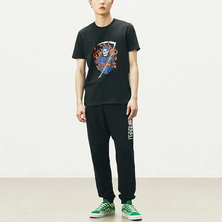 Vans T-Shirts Unisex Black Crew Neck Moderate Straight Fit (Unisex) T-Shirts VN0A5F32BLK