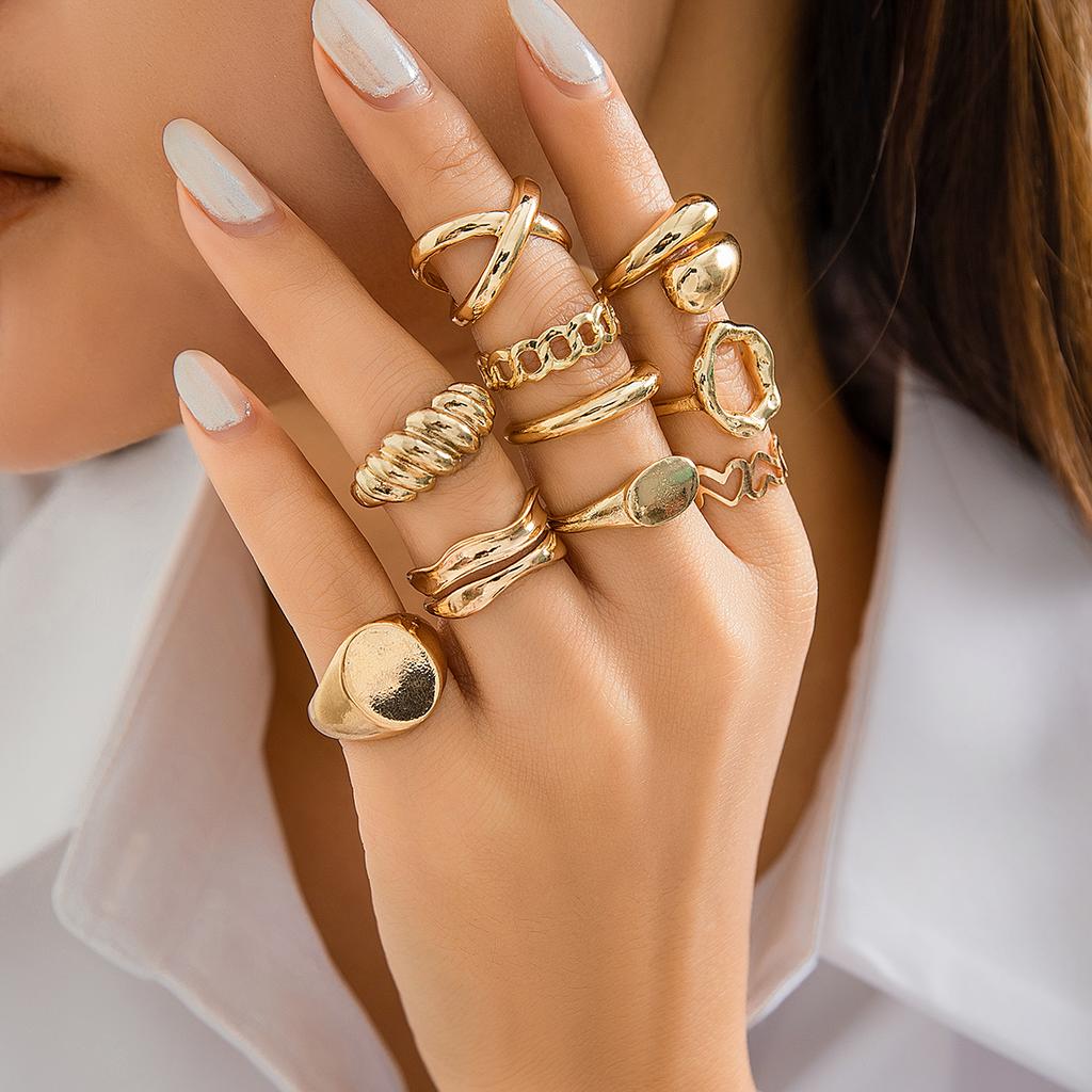 Ingemark 10Pcs/Set Creative Hollow Love Heart Snake Rings for Women 2025 Trendy Vintage Gold Color Open Finger Rings Wed Jewelry