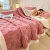 Super Soft Warm Throw Blanket Solid Color Checkboard Plaid Pattern Bed Blanket Lightweight Skin-friendly Sofa Cover All Season