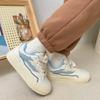 Легко подходящие друг к другу модные туфли в стиле ретро, ​​повседневные белые туфли для женщин, новые весенне-осенние спортивные кожаные туфли на плоской подошве с верхом
