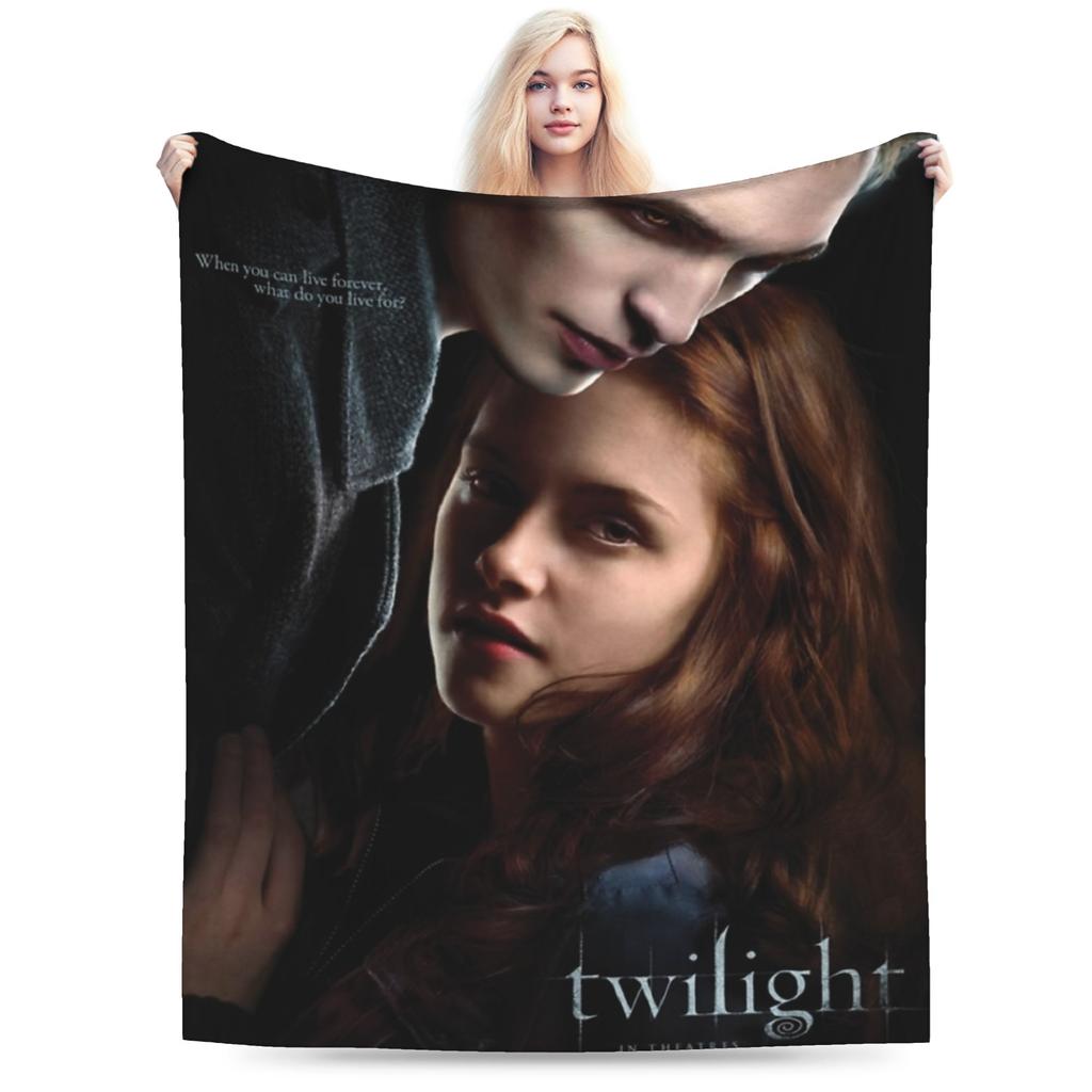 Twilight Blankets Flannel Printed Portable Lightweight Thin Throw Blankets for Sofa Car Bedspread