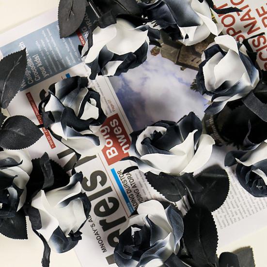 5 шт. искусственная черная роза на Хэллоуин с листьями, готический реалистичный искусственный шелковый цветок, праздничный центральный элемент для домашнего офиса и стола, искусственные цветы