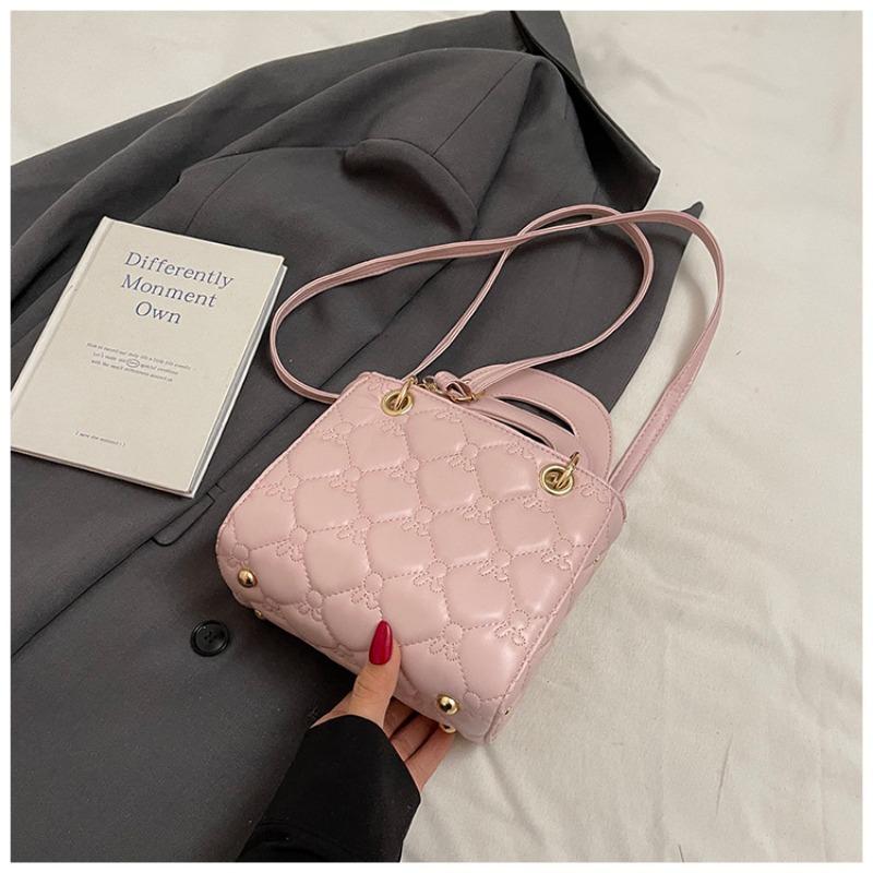 Spring New Princess Diana Bag Women's Casual Handbag Niche Texture Fashionable Versatile Shoulder Messenger Bag