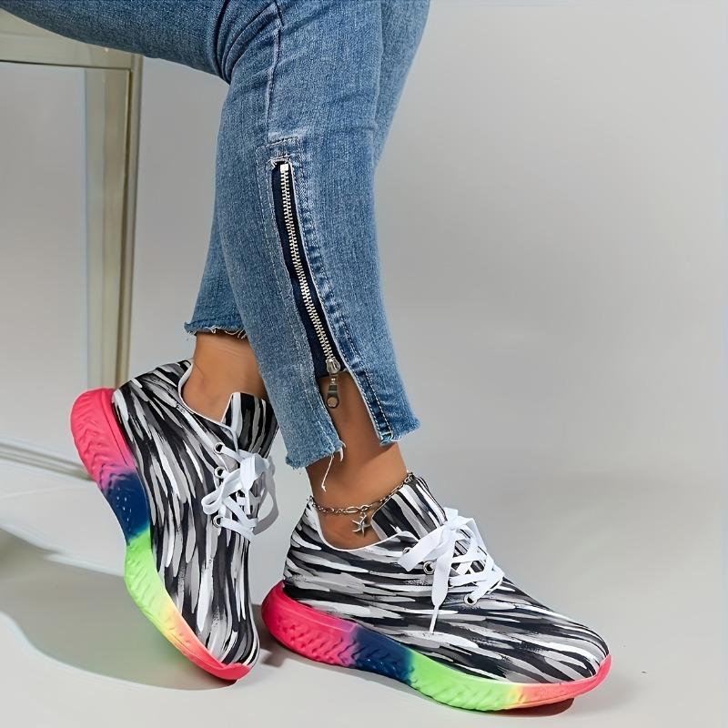 Кроссовки большого размера, красочные полосатые на шнуровке, с круглым носком, спортивные одинарные туфли, кроссовки с радужной подошвой