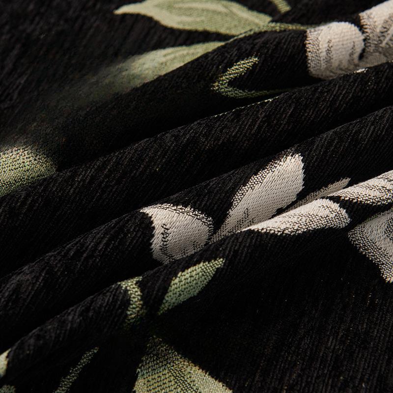 European Classical Chenille Sofa Cover Cloth, High-end Anti-cat Scratch Sofa Cover, Universal Cover, All-season Cover Cloth