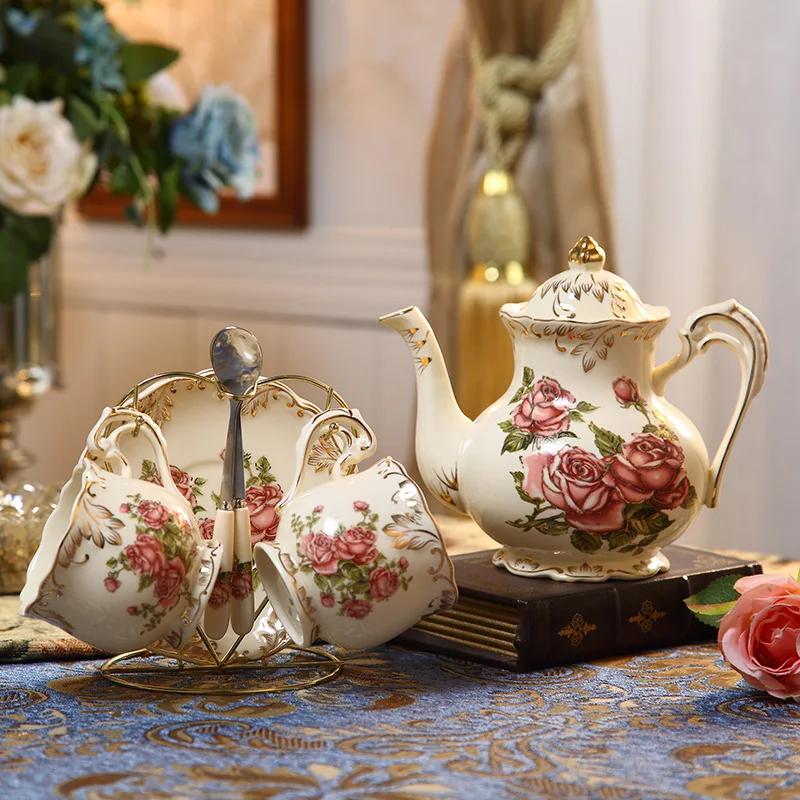 Набор блюд и кофейная чашка с росписью в европейском стиле, минималистская бытовая фарфоровая чашка с ложкой, британская керамическая чашка для послеобеденного чая