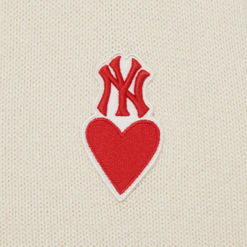 MLB Нью-Йорк Янкис Сердце Логотип Вышитый V-образный вырез Однобортный Вязаный Свитер Унисекс свитер Цвет: Кремовый 3AKCH0131-50CRS