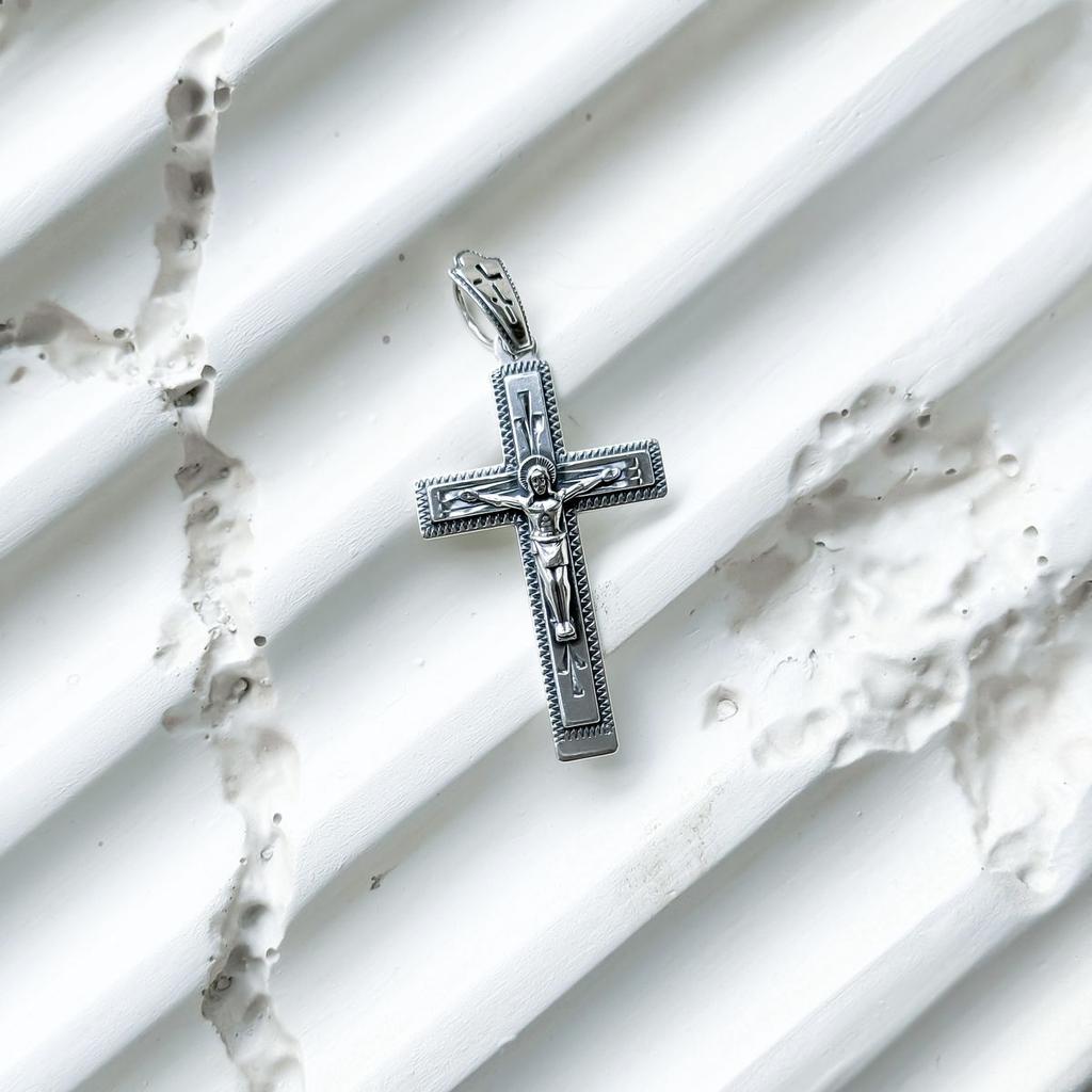 Серебряный крестик без камней (2156581)