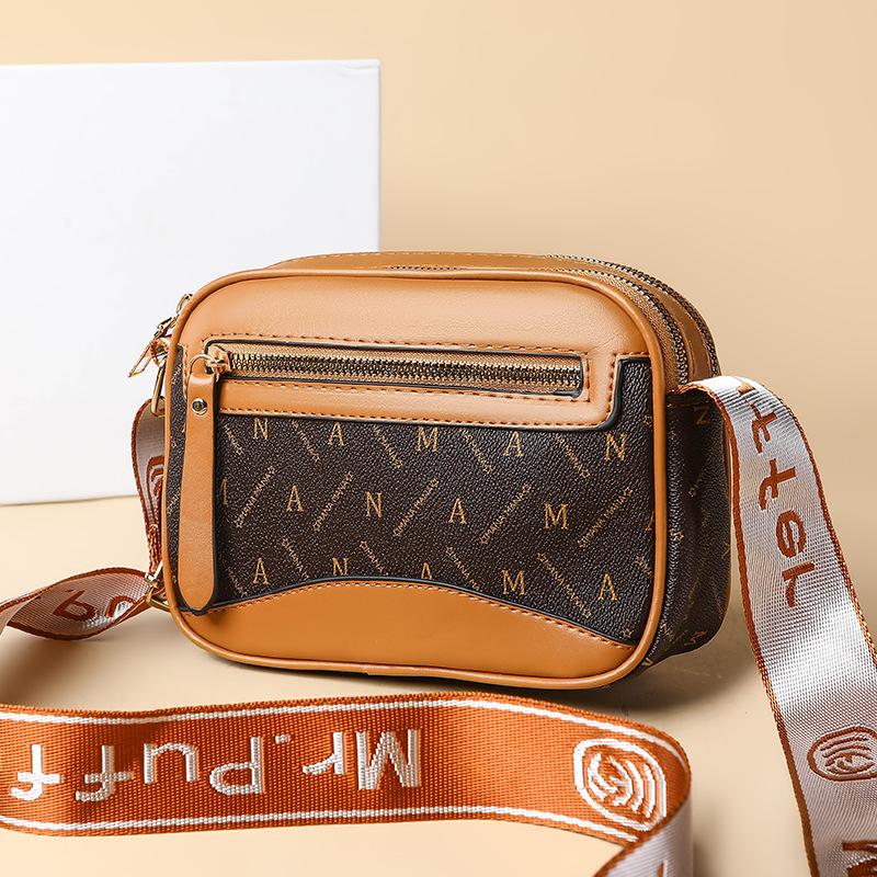 Spring Middle-aged Mother Crossbody Bag, Large-capacity Women's Single-shoulder Bag, Practical Wholesale Women's Bag