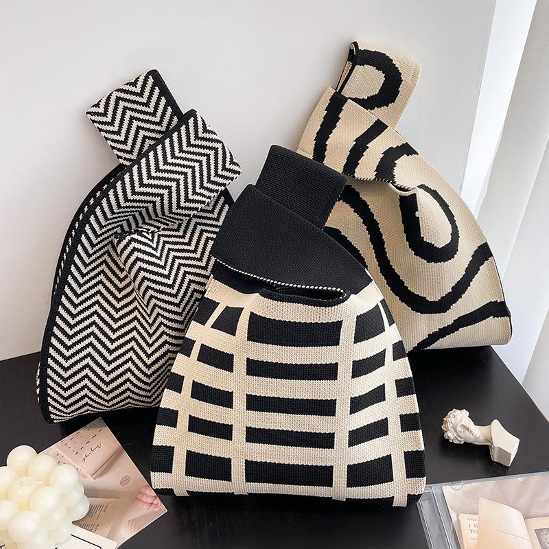 FASHION Women'S Knot Wrist Bag Handmade Knitted Bag Portable Mini Striped Tote Bucket Phone Bags Large Capacity Autumn Winter Handbags