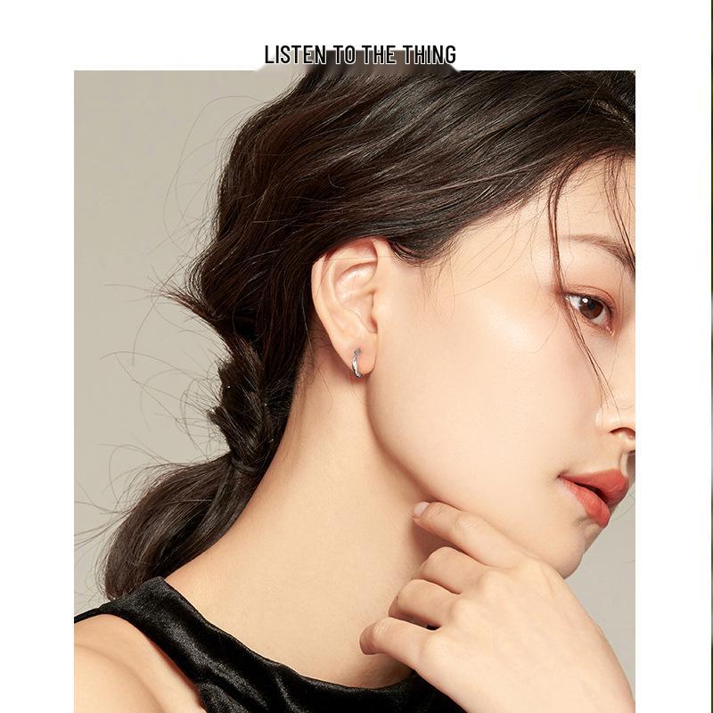 S999 Pure Silver Möbius Loop Twisted Hoop Earrings - Simple, Stylish Wavy Ear Cuffs