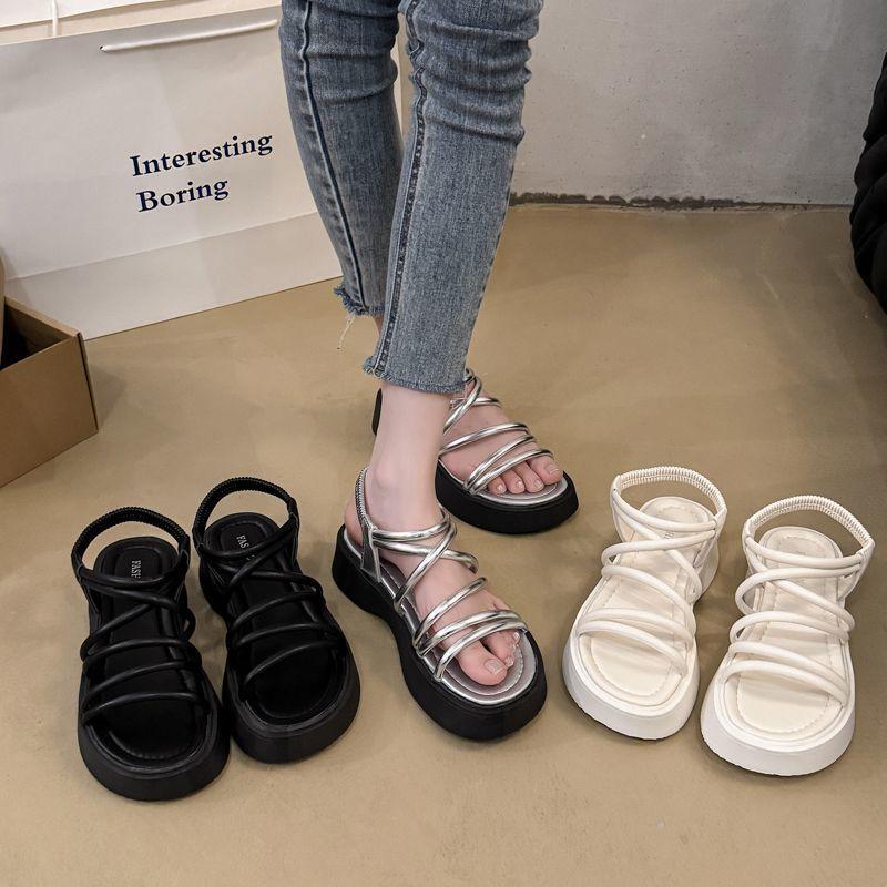 Фея римские сандалии женские 2025 лето новый студент фея мягкая подошва одно слово толстая подошва с юбкой сандалии