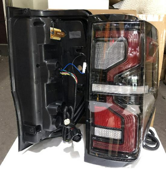 Светодиодный динамический указатель поворота задний фонарь для 2012-2018 Ford Everest Ranger T6