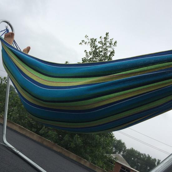 Уличный холщовый гамак с ремнем для переноски Портативный Сверхпрочный Одноместный Двухместный Кемпинг Сад Патио Балкон Веранда Задний двор Цветная полоска