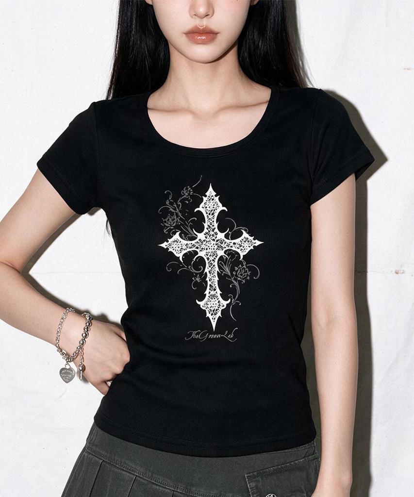 THE GREEN LAB Cross Boat Neck Slim Short Sleeve Tee [Black]