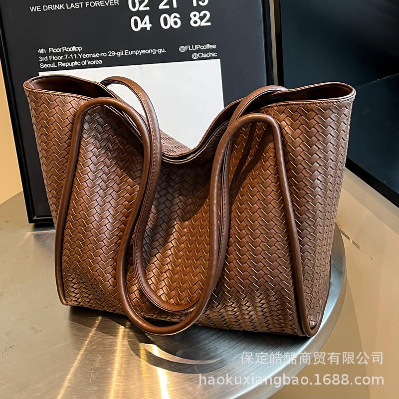 Женская сумка-тоут большой вместимости, женская новая высококачественная сумка через плечо 2025 года для работы, поездок, универсальная ручная сумка