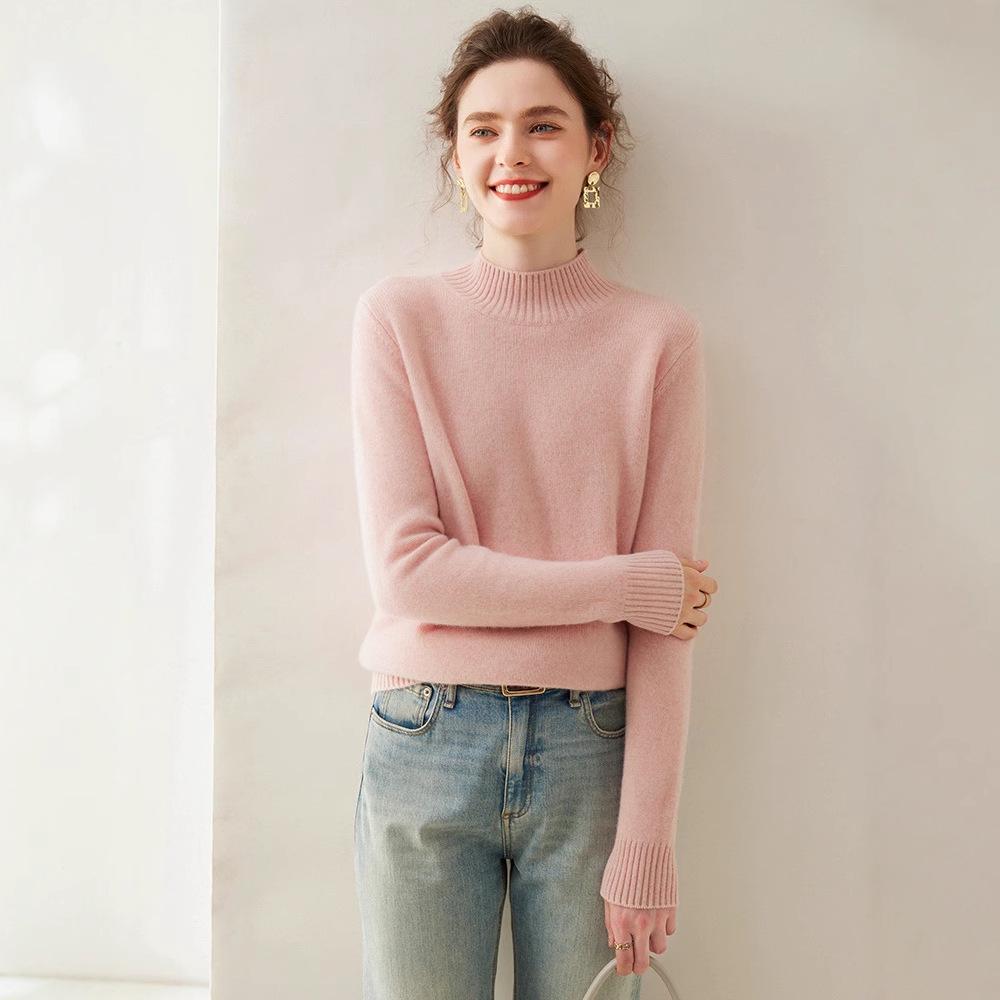 Женский кашемировый свитер однотонный с полувысоким воротом - Приталенный, свободного кроя, вязаный с длинным рукавом для осени/зимы.