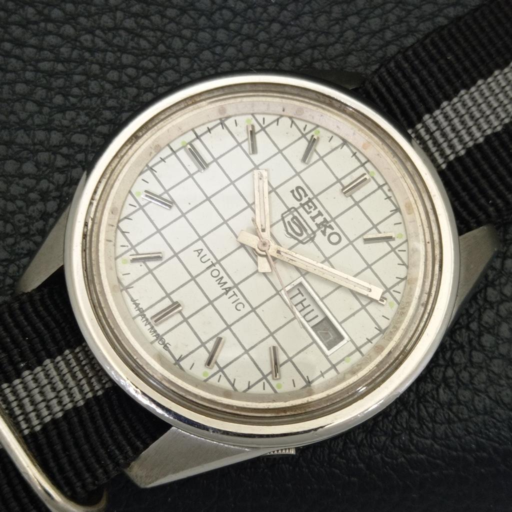 Seiko 5 АВТОМАТИЧЕСКИХ ЯПОНСКИХ МУЖСКИХ ЧАСОВ 6119C ВИНТАЖНЫЕ БЕЛЫЙ ЦВЕТ ЦИФЕРБЛАТ a702364-5