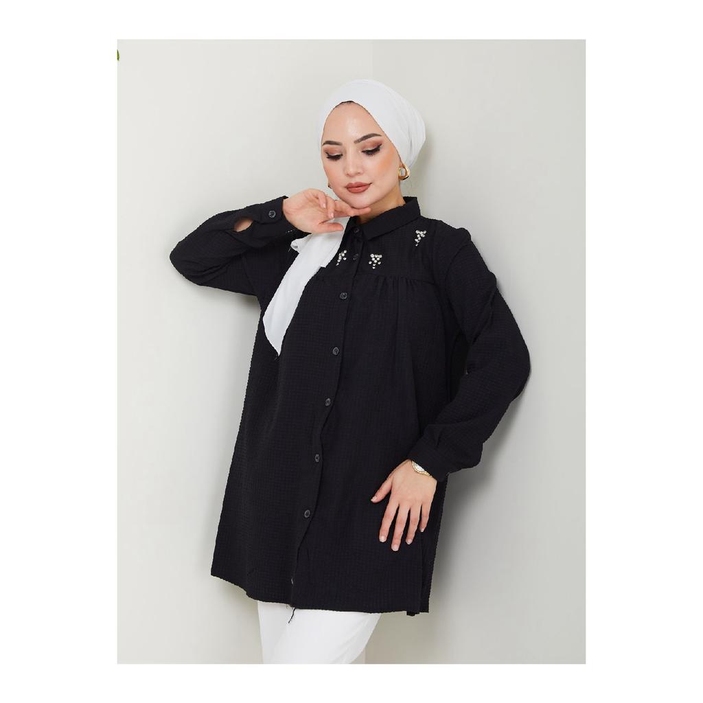 Женская туника в хиджабе с воротником рубашки