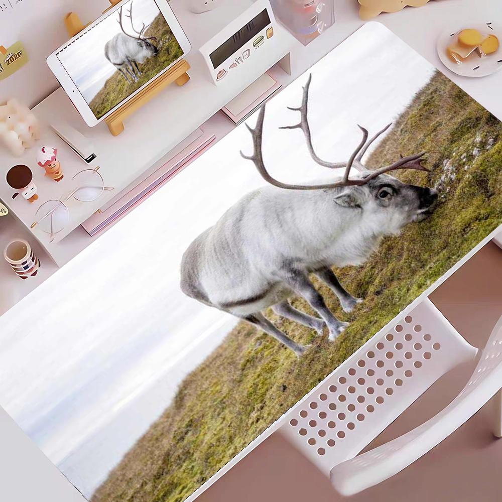 Wildlife deer Mouse Pad Gaming Mouse Pad Mouse Pad with Edges and NonSlip Rubber Base Extended Mouse Pad
