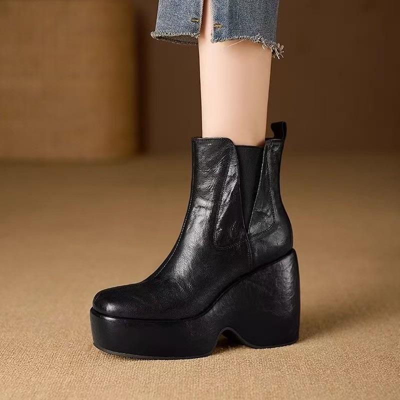 Модная женская обувь 2025 Ботильоны Слипоны Женские ботинки Модные Круглый носок Современные ботинки Женские Новинка Бестселлер Обувь на толстой подошве для женщин