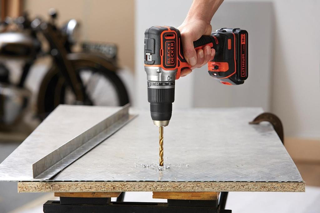 Ударный шуруповёрт Black & Decker BL188ME2SA-QW (2x 2.5 Ah)