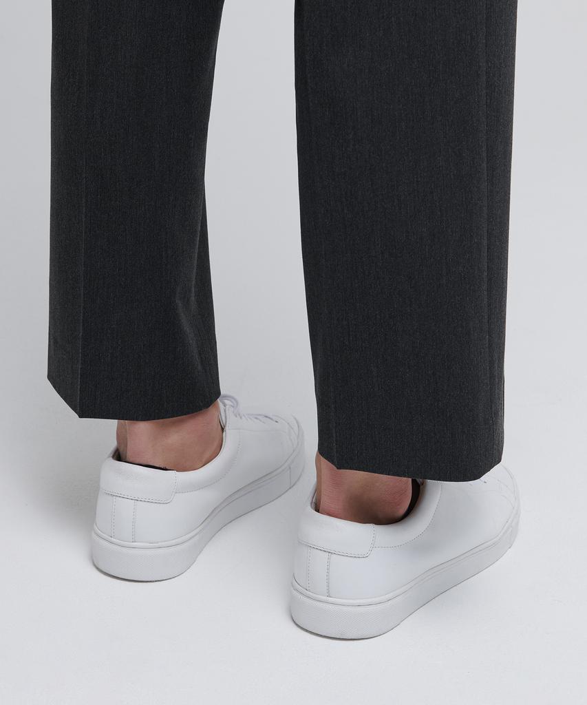 MUSINSA STANDARD Wide Hidden Banding Crop Slacks [Charcoal Gray]