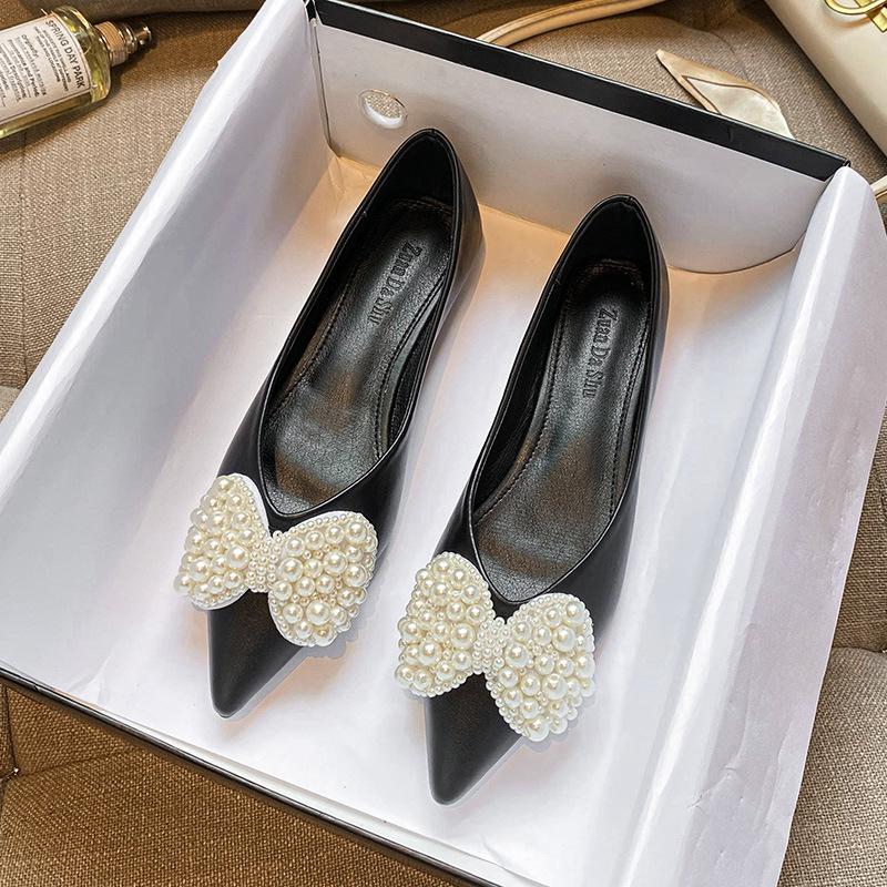 Новые женские кожаные туфли на плоской подошве Красивый жемчужный бант Повседневные туфли-лодочки Модные слипоны Лоферы