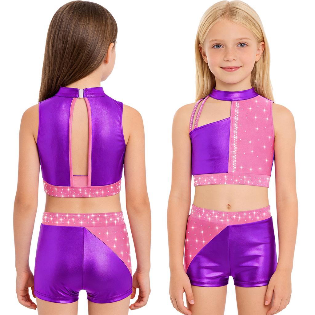 Блестящий костюм для выступлений со стразами для девочек: Металлический кроп-топ с цветовыми блоками и matching эластичные шорты для сцены