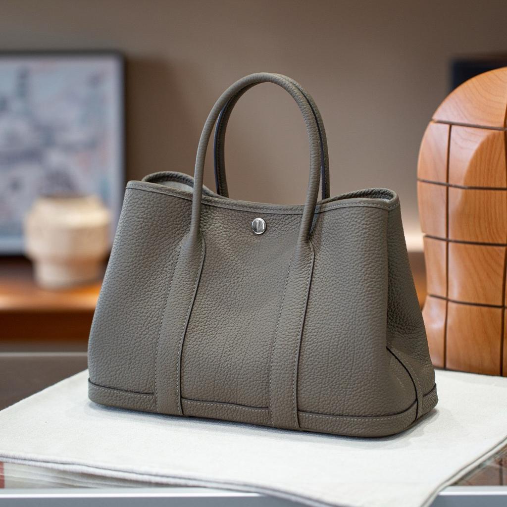 Верхний слой N+togo Cowhide Garden Bag 30 Кожаная женская сумка-тоут Большая вместительная сумка для поездок на работу