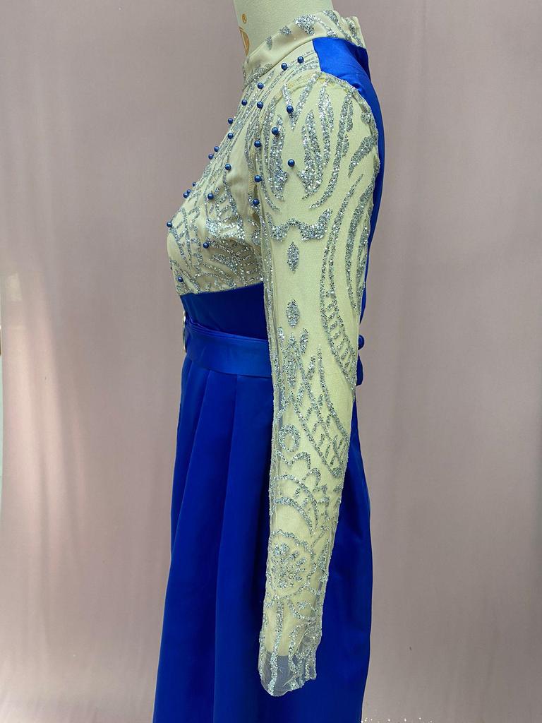 Женское вечернее платье 2025 года в синих и золотых тонах с круглым вырезом