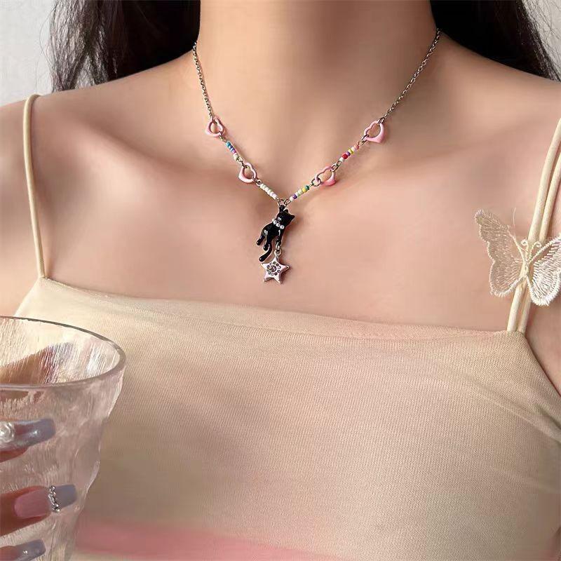 Sweet and cool cute cat, star pendant necklace, female niche dopamine love beaded splicing fashion collarbone chain
