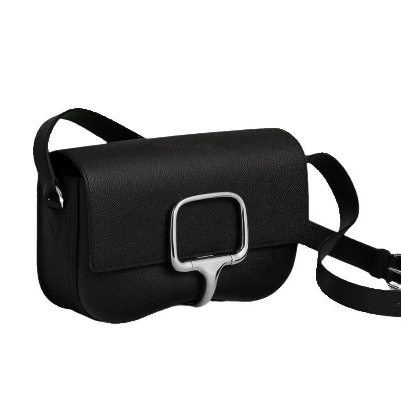 High-quality, Niche Baguette Bag with Palm Print Buttocks, Exuding A Sense of Sophistication, Single-shoulder Bag Under The Armpits for Commuting