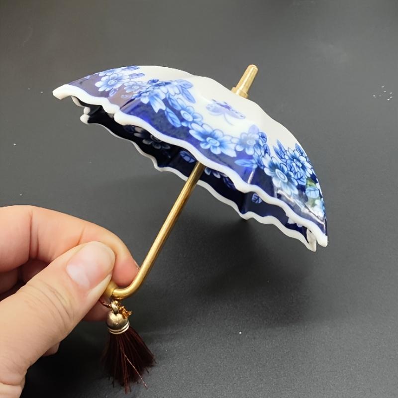 Elegant Blue and White Floral Ceramic Tea Strainer with Tassel - Decorative Umbrella-Shaped Tea Leaf Filter