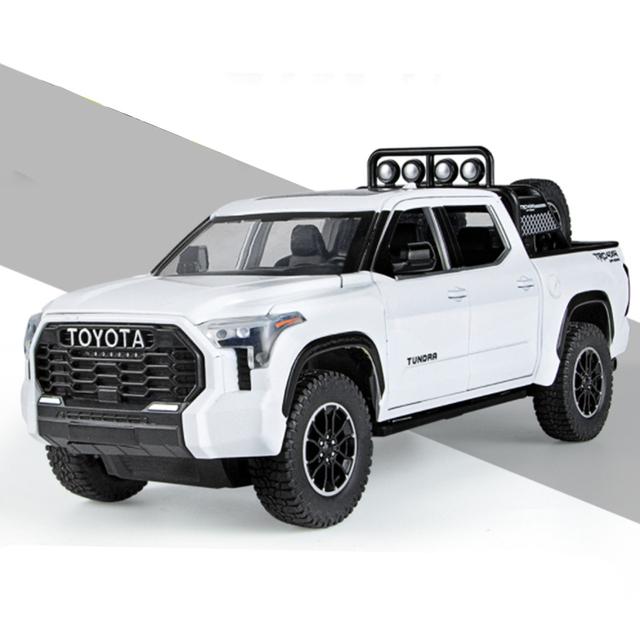 1/24Tundra Pickup, модель автомобиля из сплава, литая под давлением и игрушка, металлические внедорожники, модель автомобиля, коллекция звука и света, детская игрушка в подарок