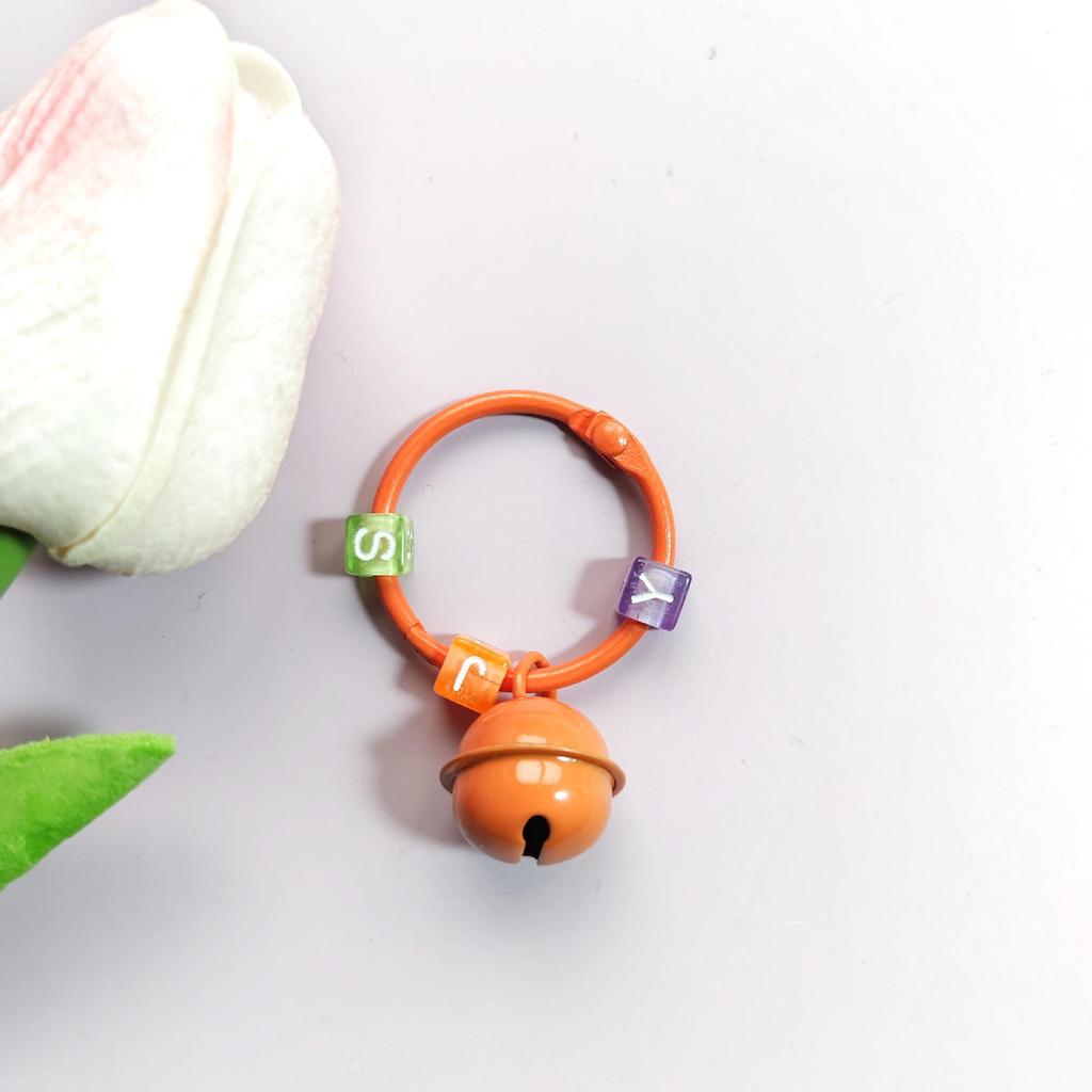 Цветной брелок-подвеска в виде колокольчика из бисера с аксессуарами для рюкзака своими руками