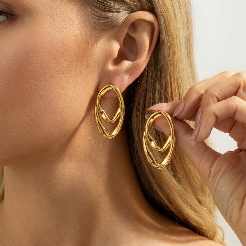 Vintage Enamel Flowers Cute Huggies Hoop Earrings for Women Boho Colorful Engraved Flower Circle Ear Buckle Trendy Jewelry Gift