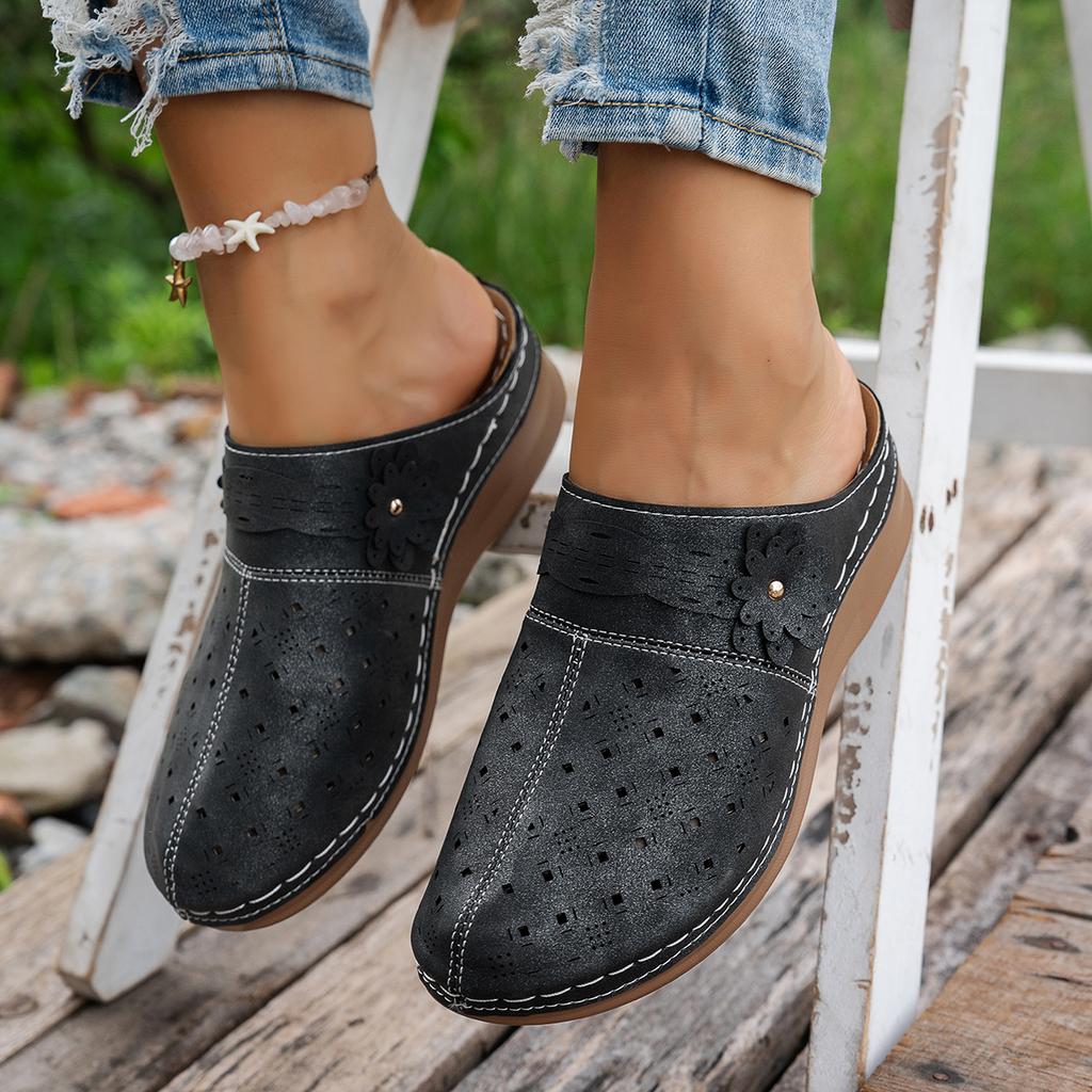 Fashion 2025 New Women Wedge Mules Slippers Lightweight Hollow Out Shoes Woman Plus Size Thick Sole Outdoor Sandals Female Slides Women