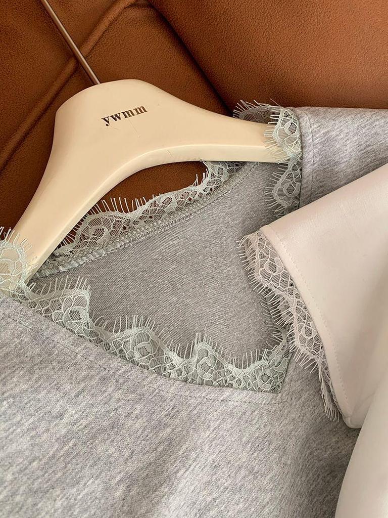 Женская летняя футболка из бамбукового хлопка с V-образным вырезом и кружевной отделкой - Корейский стиль, свободный крой, топ, молодёжный