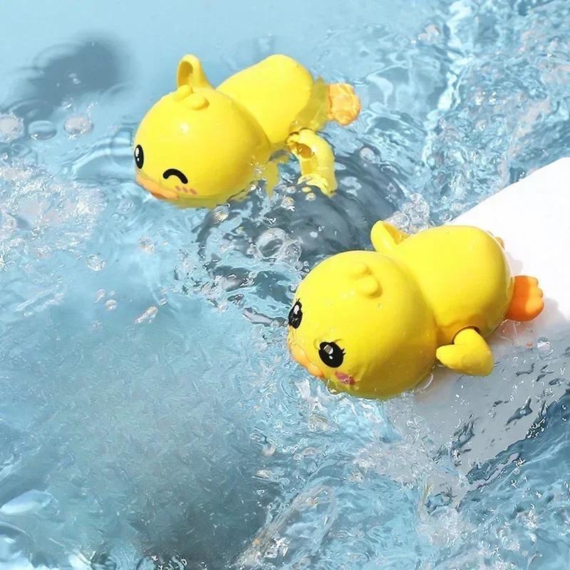 Bath Playthings Cute Swimming Clown Fish Bath Toy ideal for Toddlers Floating Wind Up Playthings ideal for Boy Girl Latest Born Infant Bathtub Baby