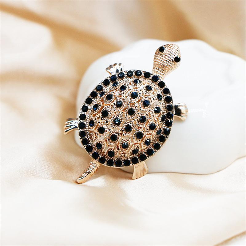 Роскошные нежные хрустальные полые броши в виде черепахи для женщин, изысканные блестящие булавки в виде черепахи со стразами, украшения для вечеринок в виде морских животных, подарки